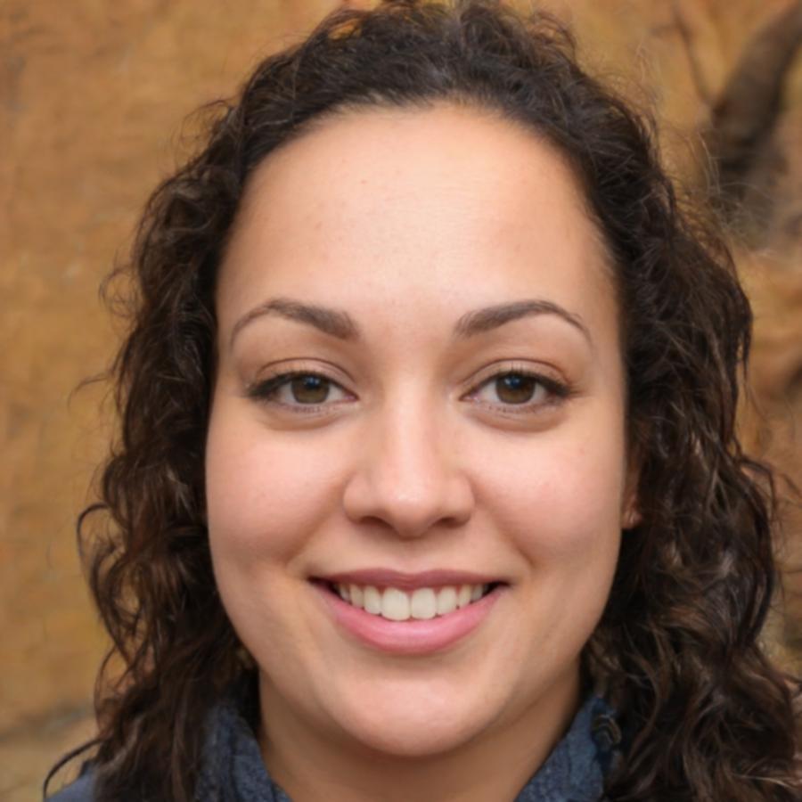 Embria Thornwick, Investment Analyst